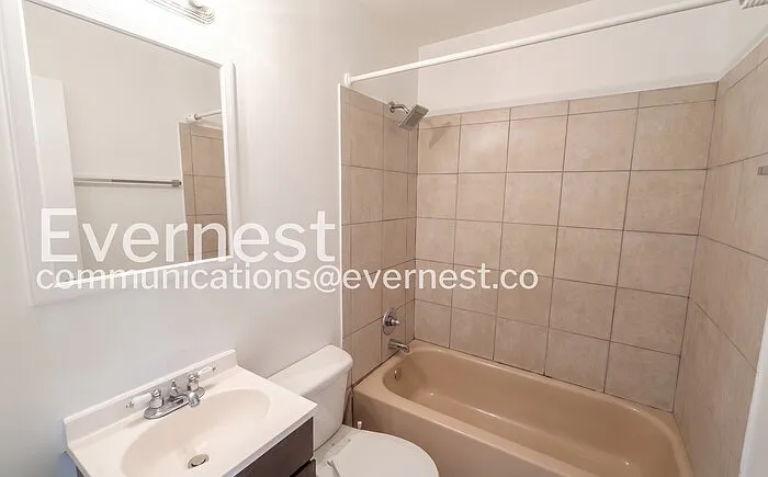 2325 McClellan Ct — Photo 23