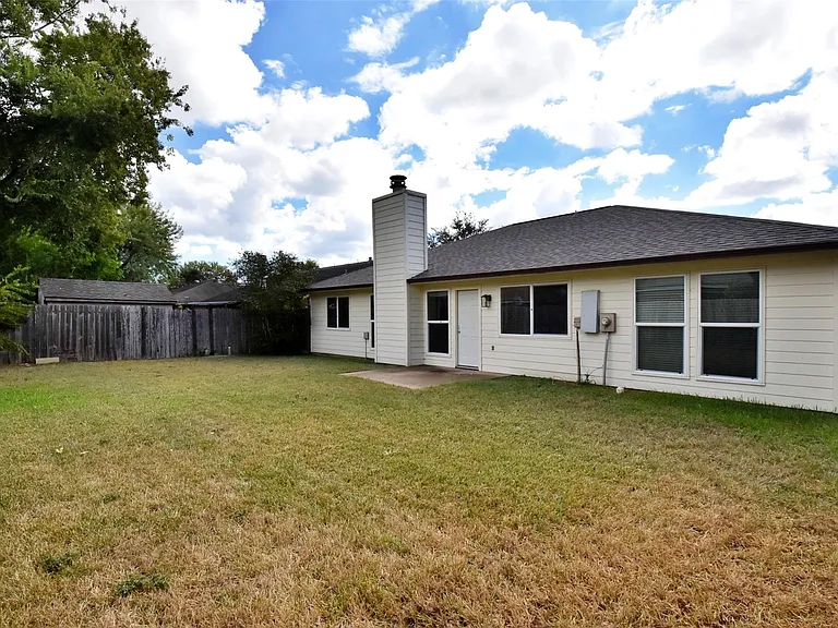 17906 Glenpatti Dr — Photo 21