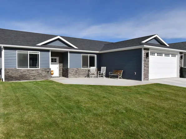 158 S Cedarwood Dr, Powell, WY 82435
