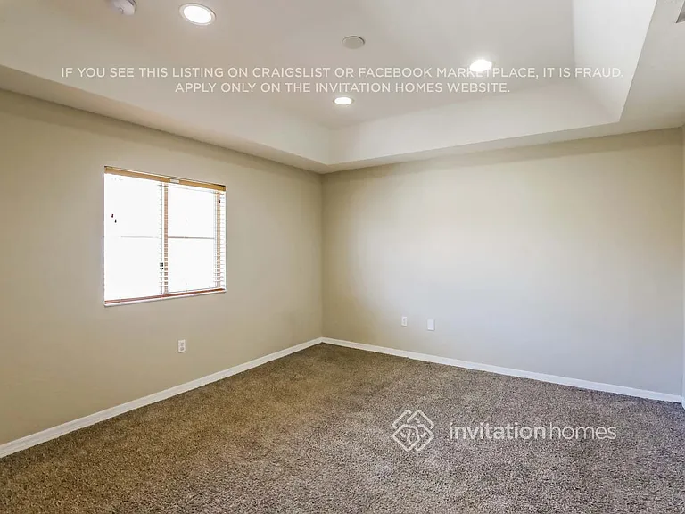 8910 SW 220th Ln — Photo 10