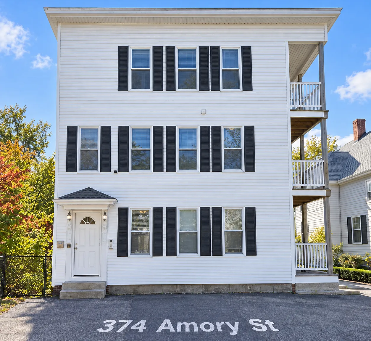2 bed, 460 sqft, $1,750 — Photo 1