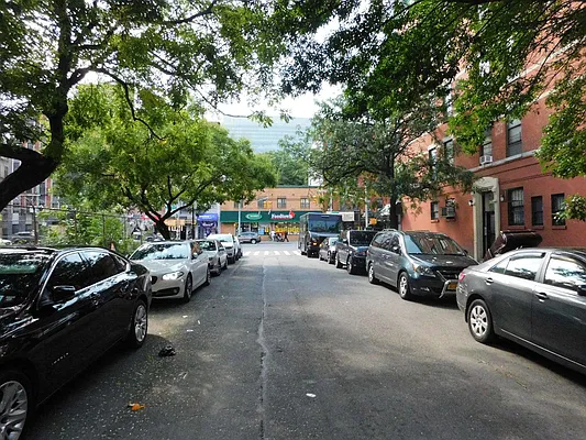 Rented by Compass | media 20