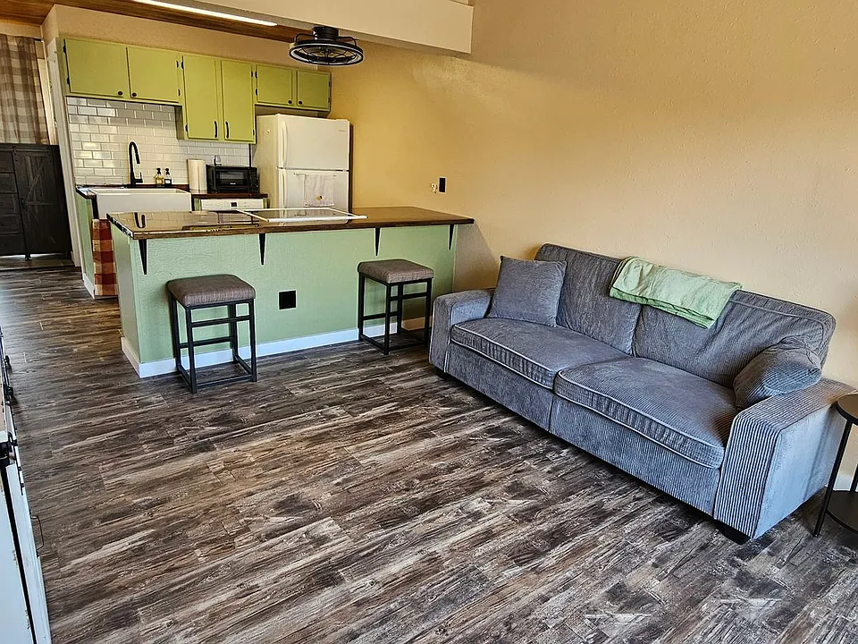 505 Montana St #2