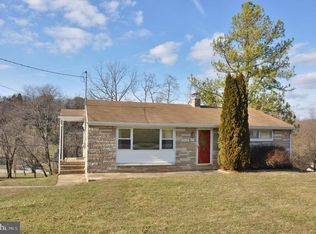 370 Lindy Rd, Seven Valleys, PA 17360