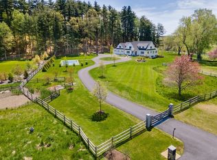 1094 Monument St, Concord, MA 01742