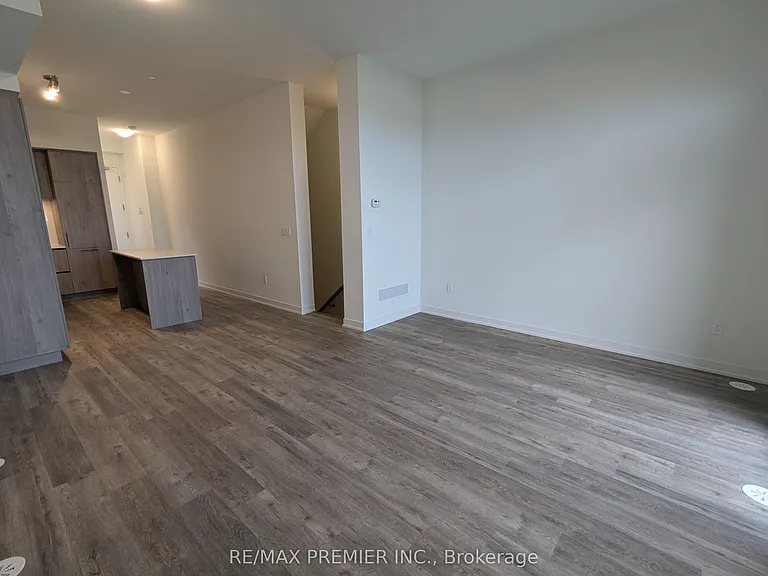 9 Steckley House Ln #513 — Photo 7