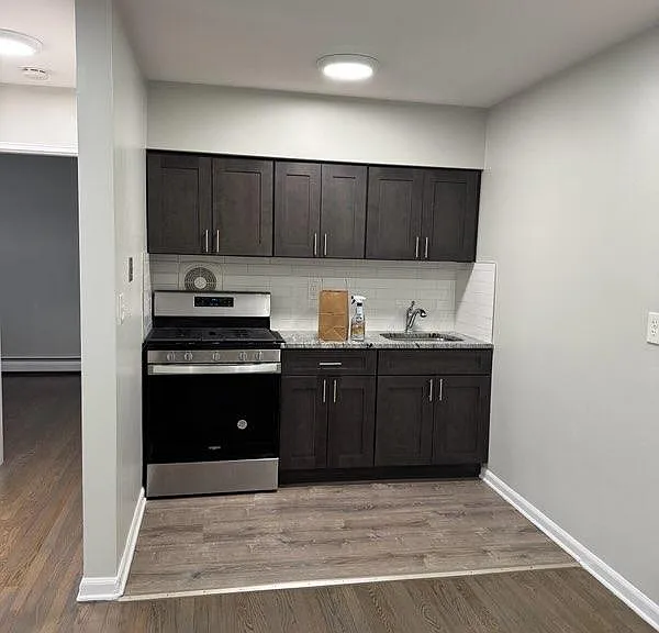 920 Spofford Ave #3 — Photo 4