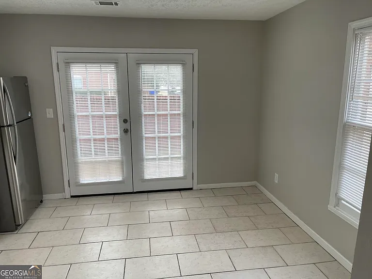 859 Park Pl NE #A — Photo 11