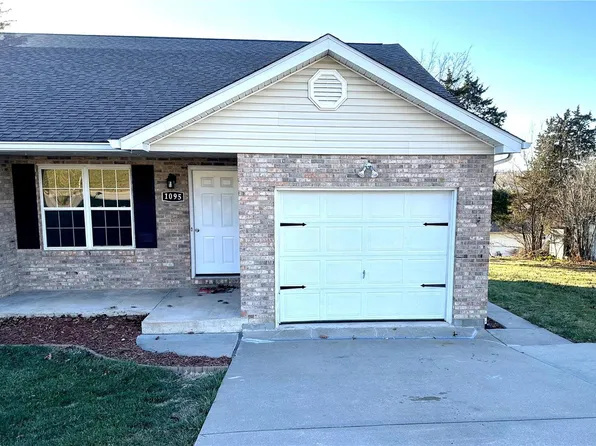 1095 Bieker Rd, Washington, MO 63090