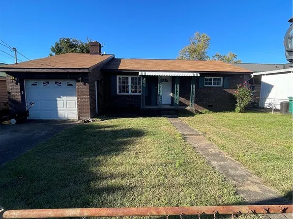 244 Poca Cir, Poca, WV 25159