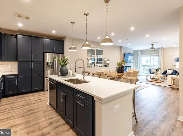 13230 Petrel St #2301, Clarksburg, MD 20871