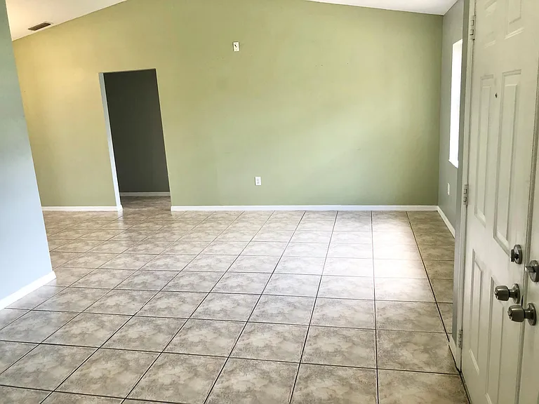 8231 Matthew Dr — Photo 7
