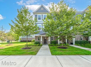 415 Glendale Ln, Ferndale, MI