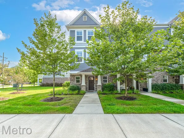 415 Glendale Ln, Ferndale, MI 48220