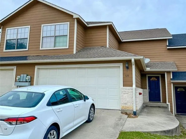 121 Sendero Dr, Huntsville, TX 77340