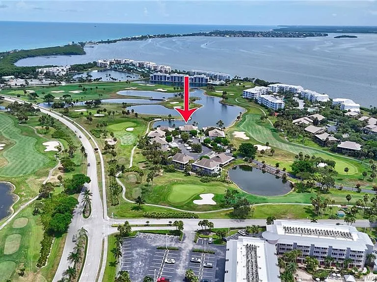 311 NE Golfview Cir — Photo 37