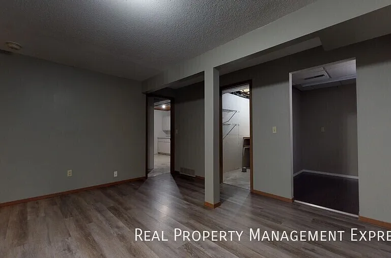 4712 E Blazewood Dr — Photo 13