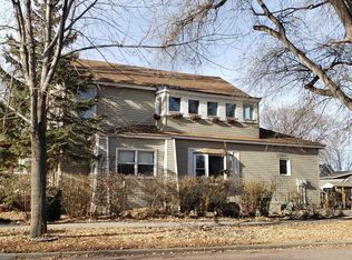 320 E 5th Ave, Mitchell, SD 57301