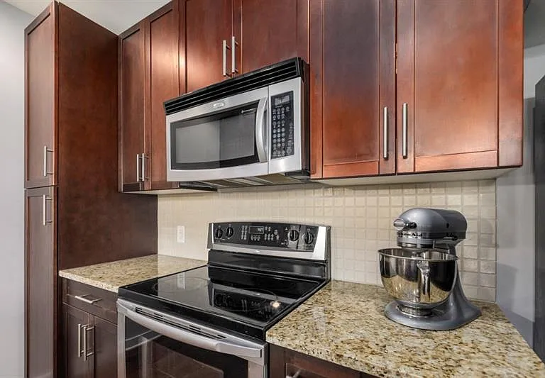 855 W Peachtree St NE #1206 — Photo 17