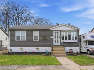 14439 Lawndale Ave, Midlothian, IL 60445