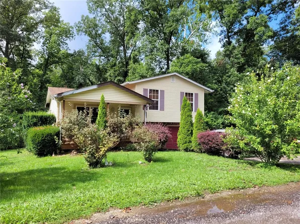 3790 La Somera Dr, Hillsboro, MO 63050