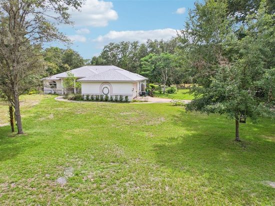 8229 Quail Hollow Blvd, Zephyrhills, FL 33544