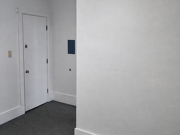 5th image of 1330 Locust St #1