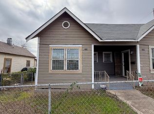 2238 N Interstate Highway 35, San Antonio, TX 78208