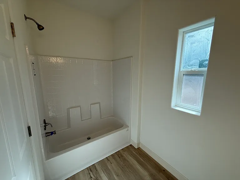 542 Sunset Dr — Photo 5