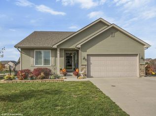 1832 SE Clover Ridge Dr, Ankeny, IA 50021