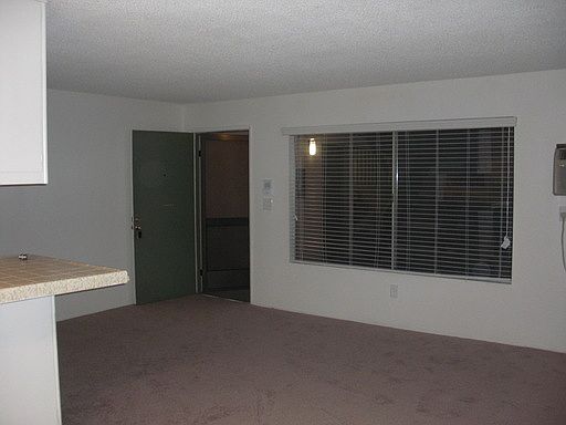 5th image of 4439 Euclid Ave APT 2