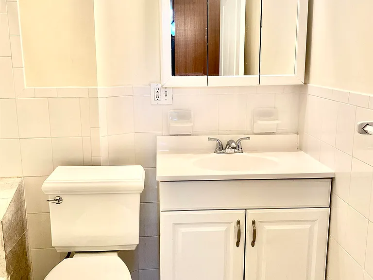 454 Central Ave #2-R — Photo 35