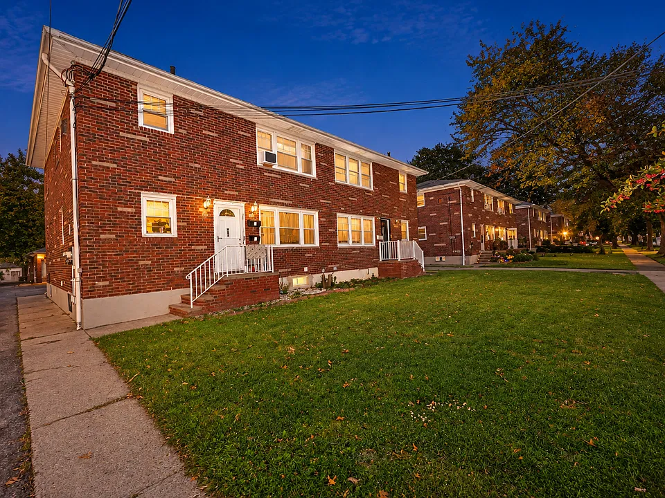 666 Tysens Ln #2