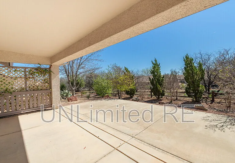 1865 W Wagon Wheel Rd — Photo 24