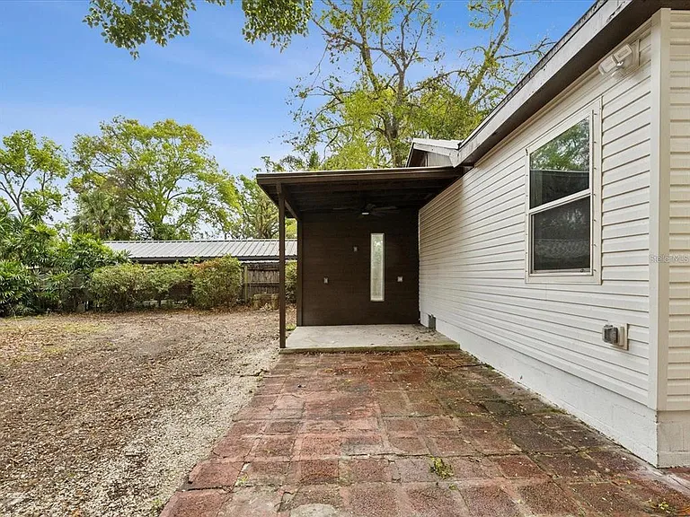 1008 E Norfolk St — Photo 37