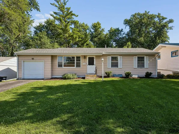 7704 Lafayette Ave, Omaha, NE 68114