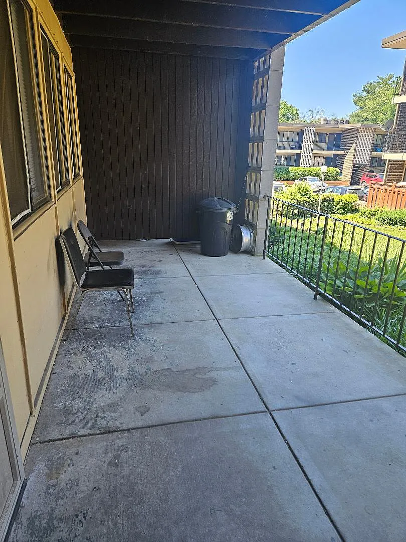 2 bed, 950 sqft, $1,800 — Photo 4