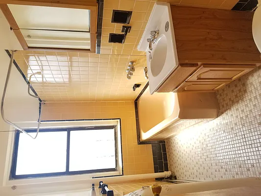 Rented by BRICK & GALO REALTY CORP | media 14