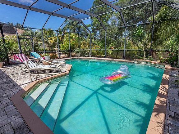 Solar Heated Sparkling Pool