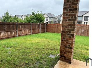 2300 Sundown Mesa Dr, Fort Worth, TX 76177