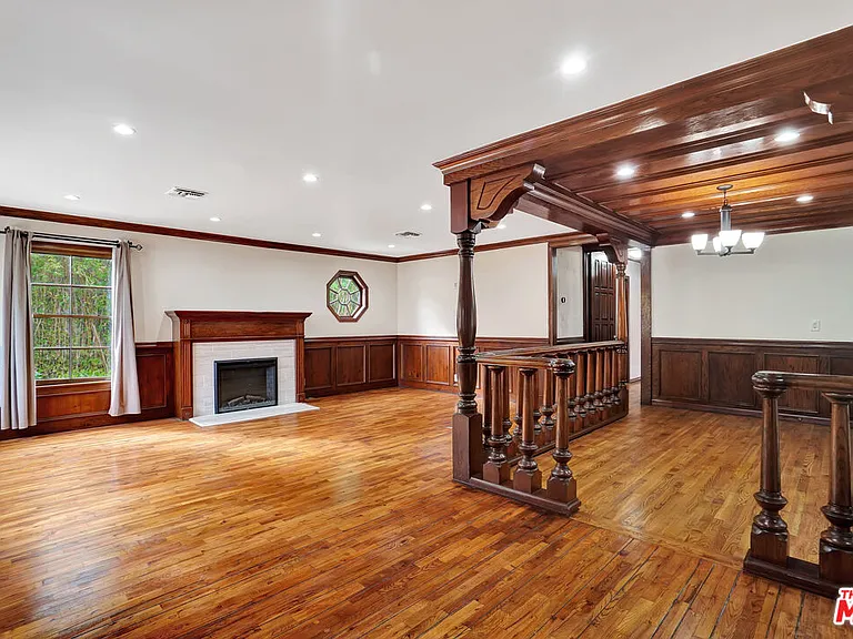 5155 Densmore Ave — Photo 3