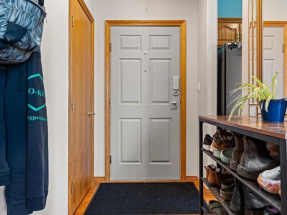 5th image of 2772 Clearbrook Rd #401