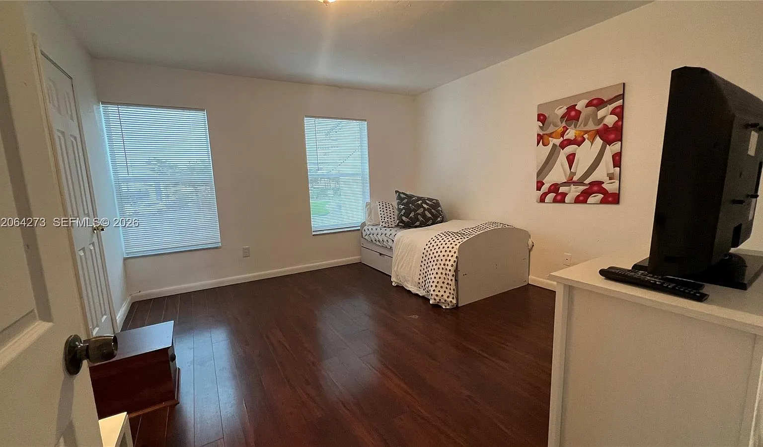 2 bed, 1444 sqft, $4,200 — Photo 2