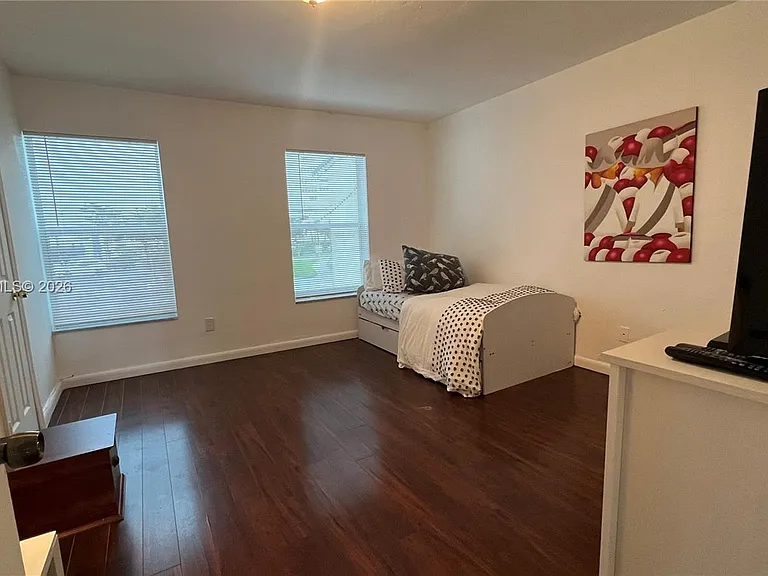 2061 NE 123rd St #2061 — Photo 8
