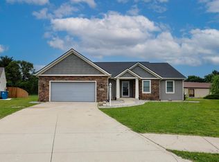 2410 Trillium Cv, Huntertown, IN 46748