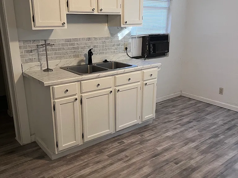 25315 Triangle Loop — Photo 3