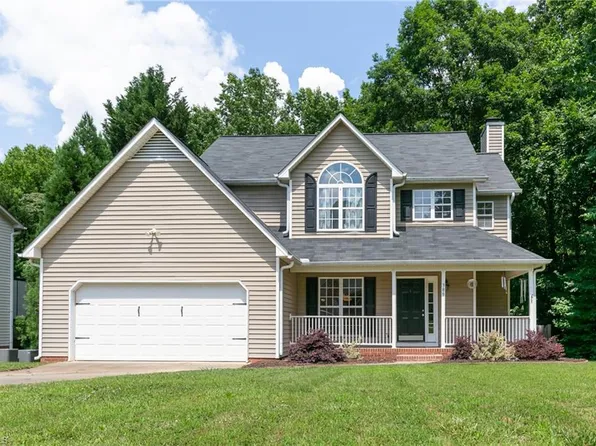 389 Lucinda Ln, Kernersville, NC 27284