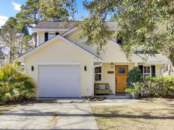 1562 Burnswick Dr, Johns Island, SC 29455