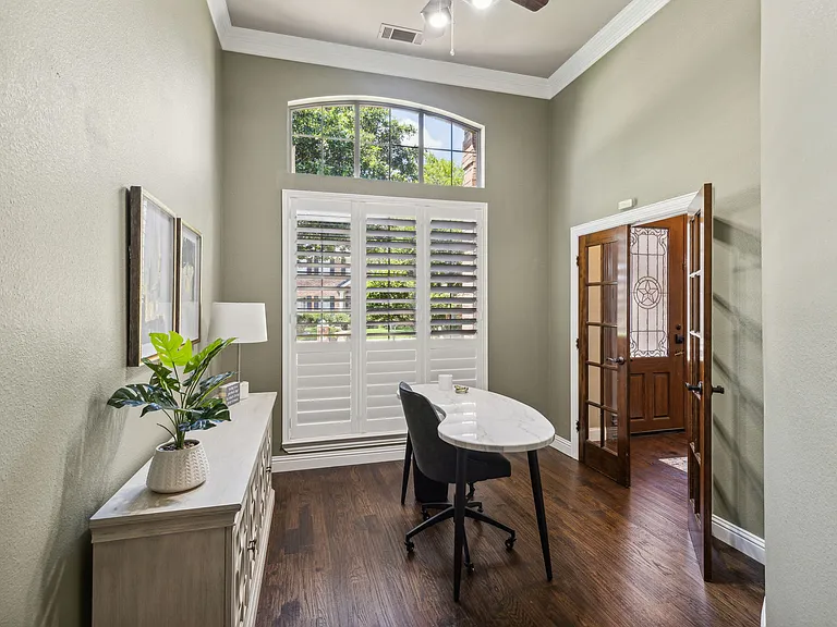 2304 Miller Ct — Photo 23