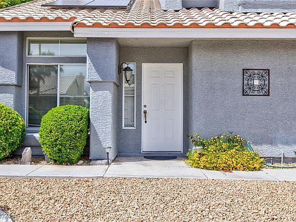 2nd image of 7504 Littleton Ave